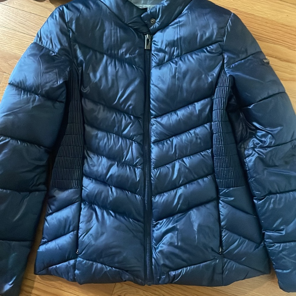 Navy Puffer jacket - Picture 9 of 9
